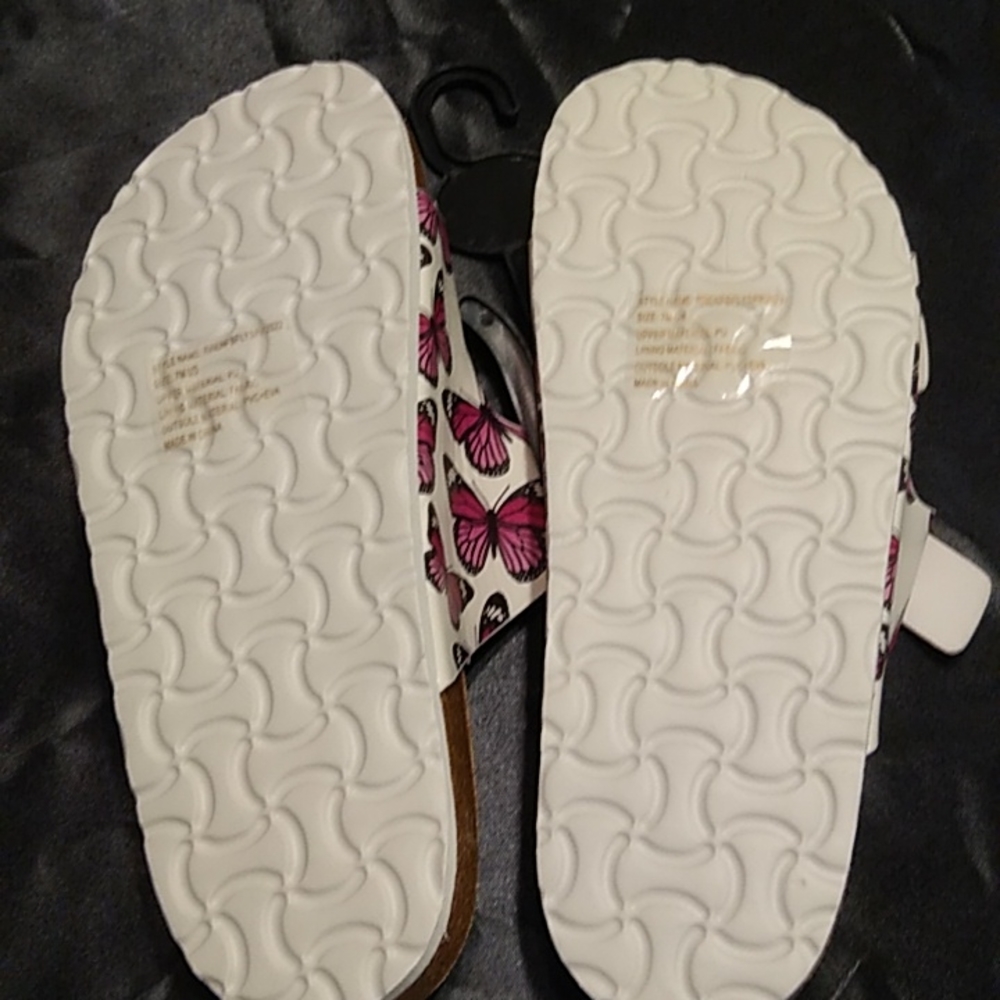BUTTERFLY SLIDES - Picture 2 of 3